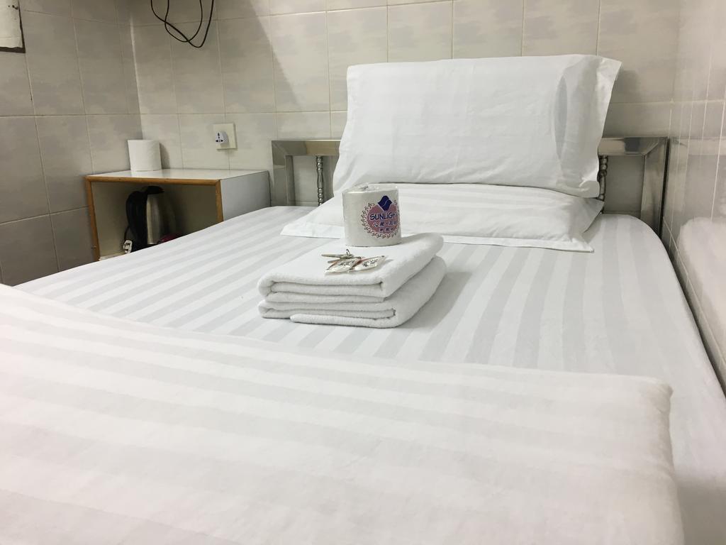 New Yan Yan Guest House Reception 9Th Floor Flat E4 E6 Hong Kong Exterior photo